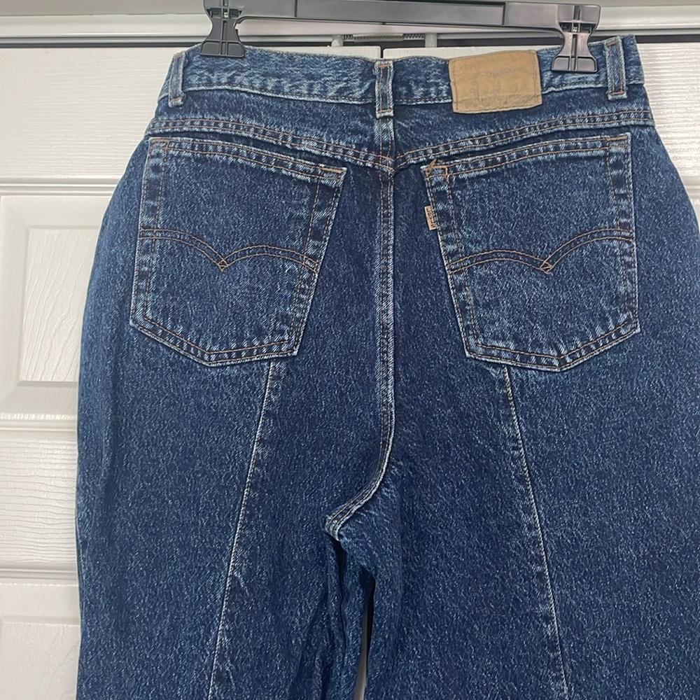 EUC Vintage Levi’s 573 90’s gold tab. Tapered leg, zippered cuffs. Med wash USA
